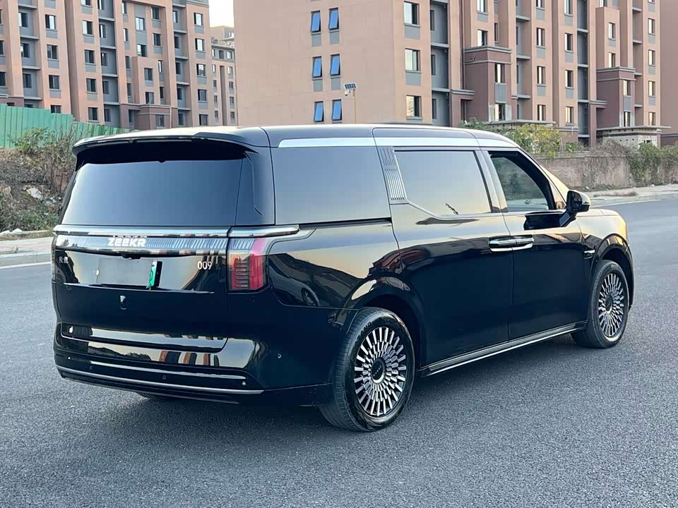 Zeekr 009