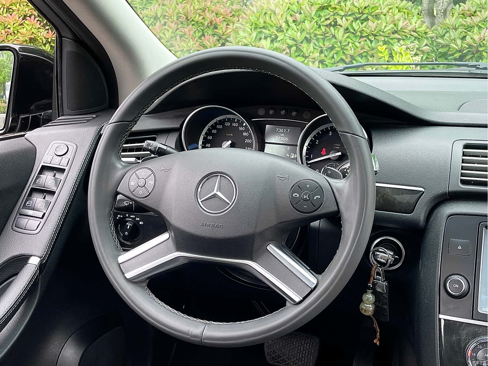 Mercedes-Benz R-Class, 2018 8