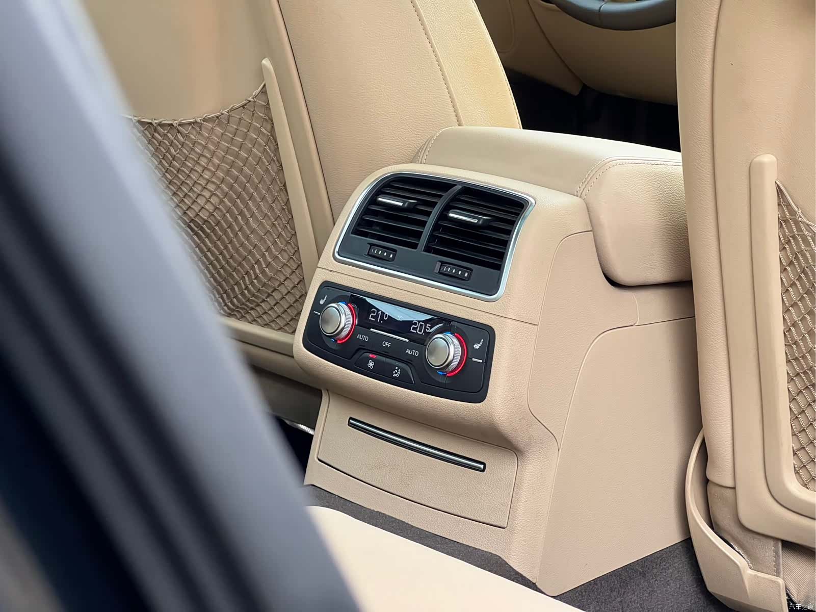 Audi A6L, 2012 8