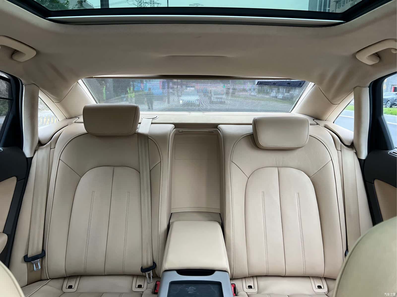 Audi A6L, 2012 16