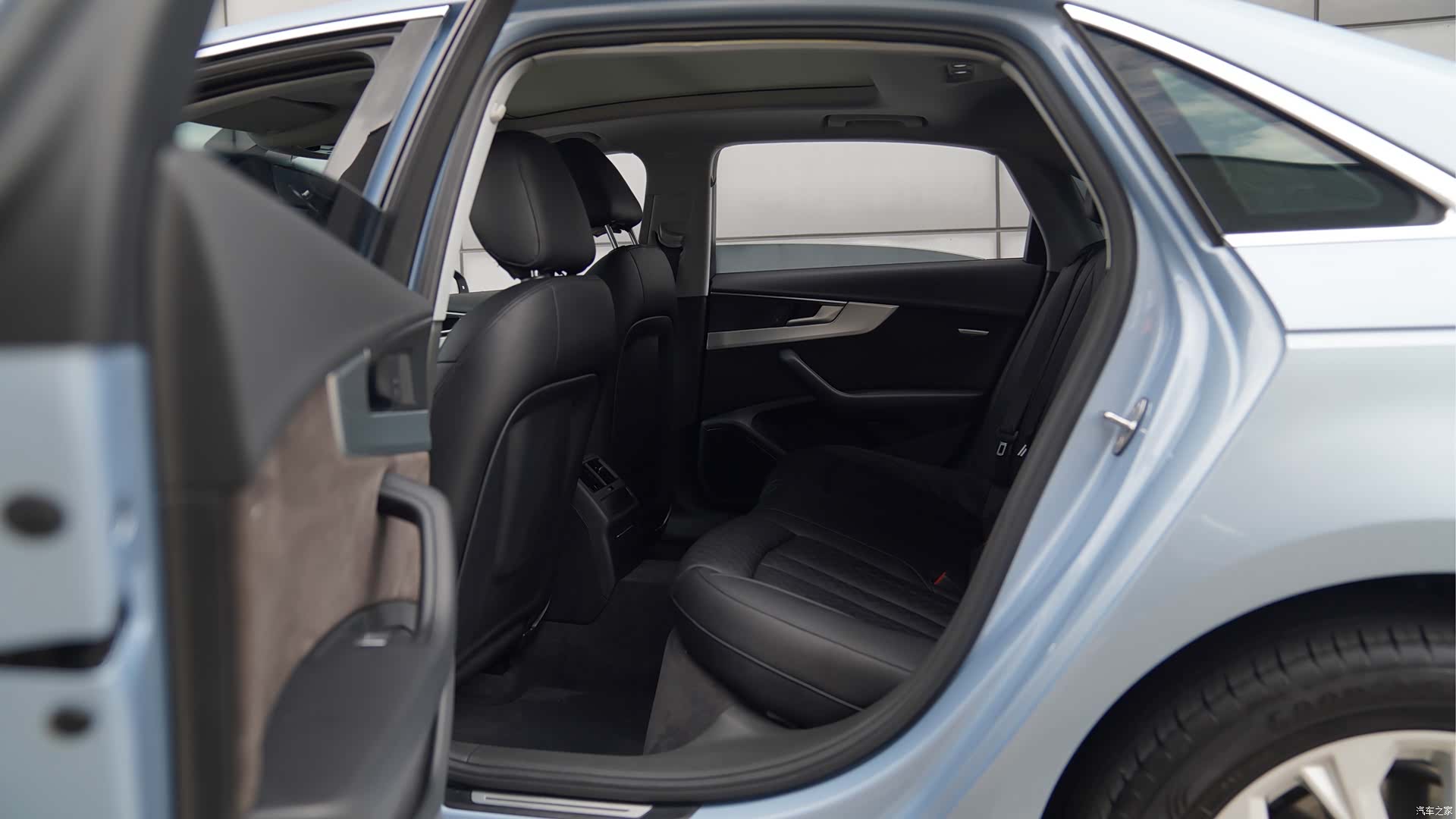 Audi A4L, 2019 6