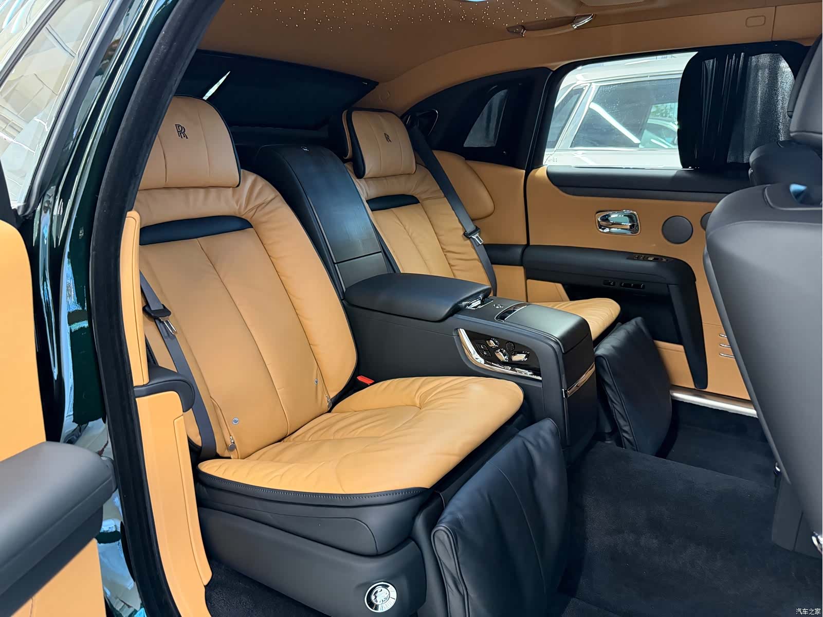 Rolls-Royce Ghost, 2021 7