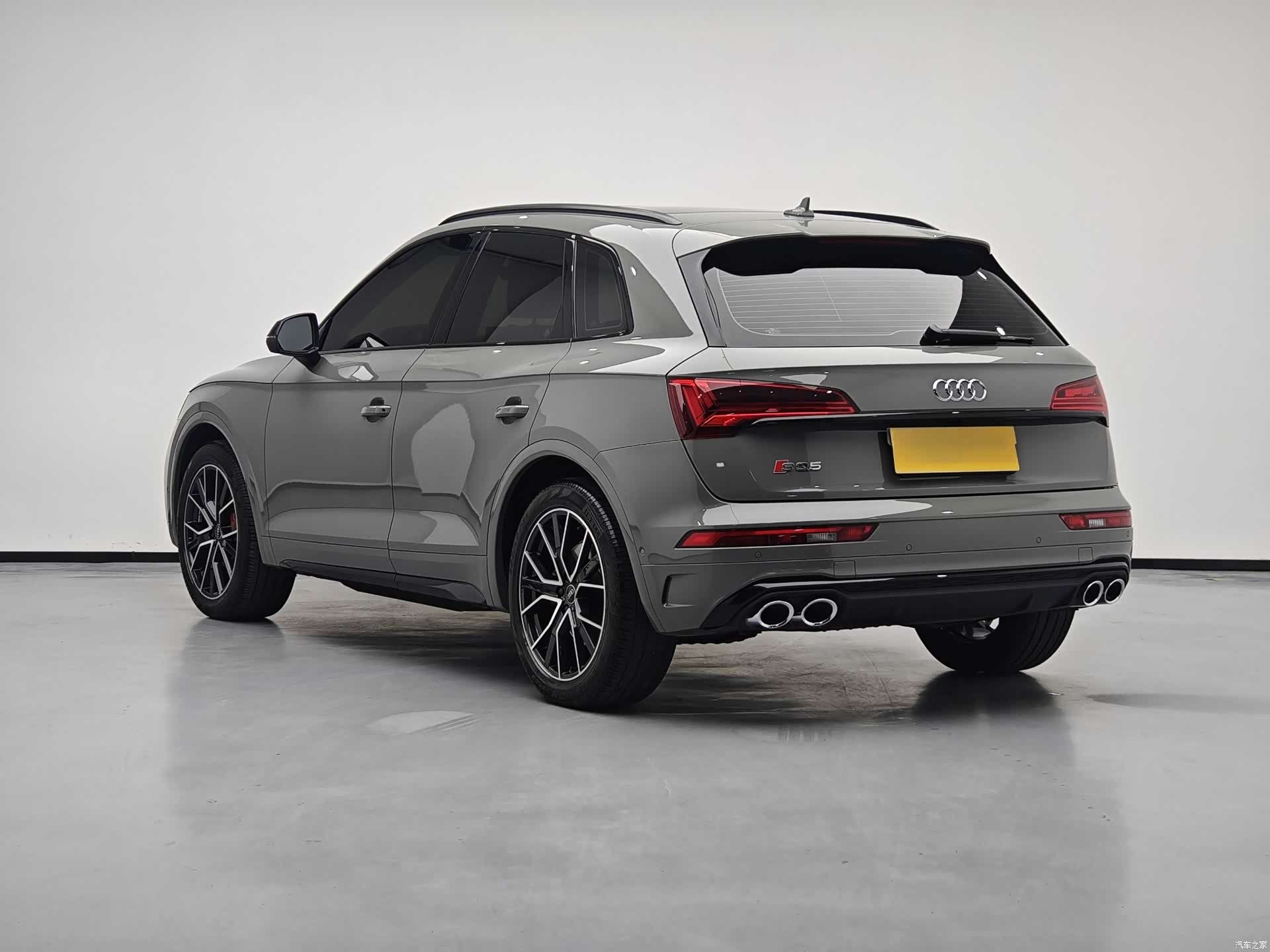 Audi Q5, 2022 4