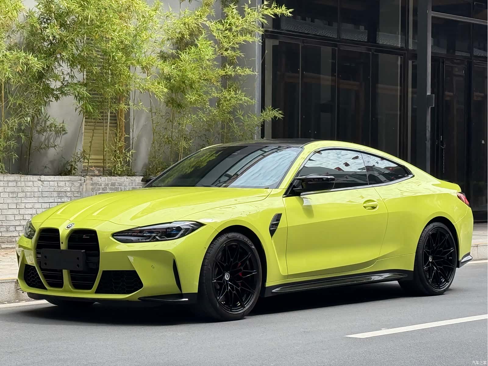 BMW M4, 2023 1