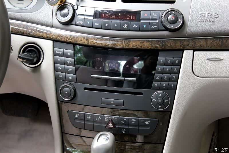 Mercedes-Benz E-Class, 2006 10