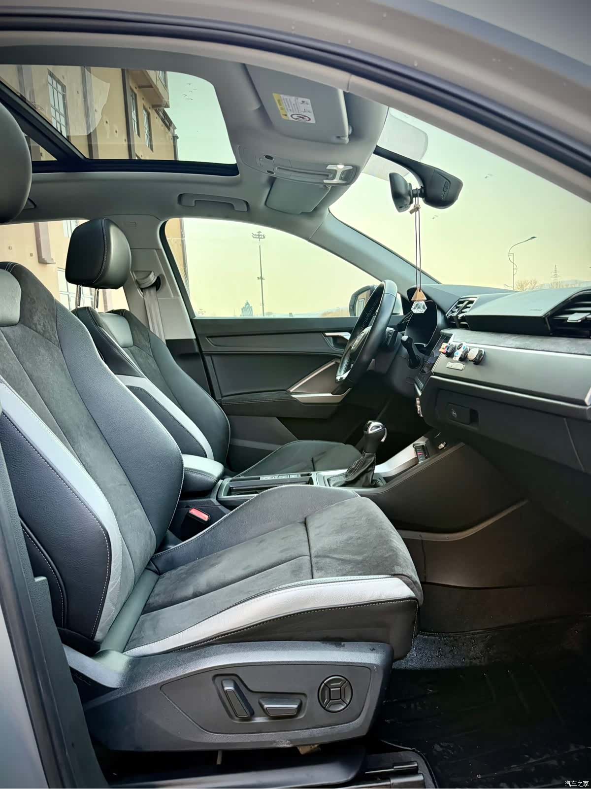 Audi Q3, 2022 13