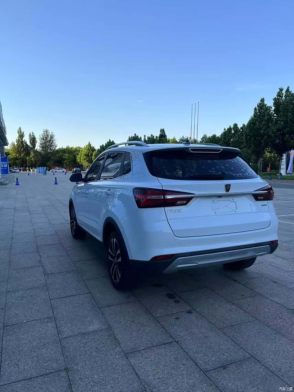Roewe RX3, 2020 23