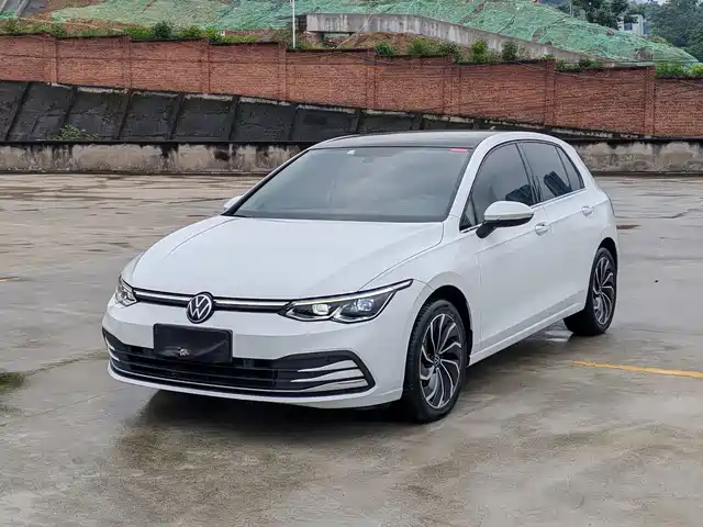 Volkswagen Golf 2022 — купить из Китая под заказ