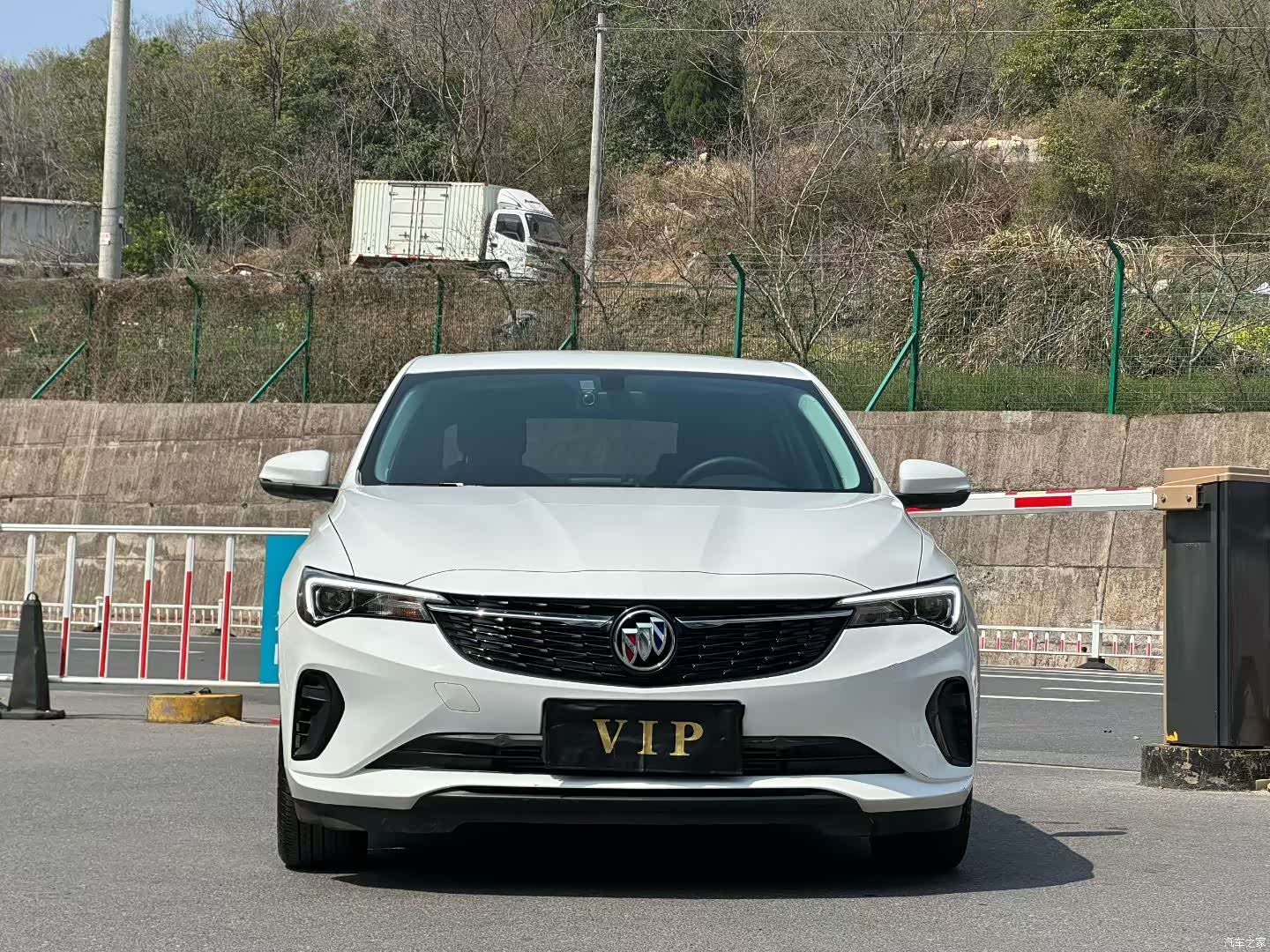 Buick Verano, 2023 2