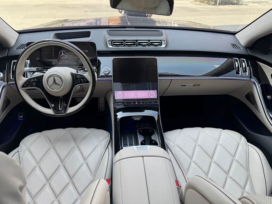 Mercedes-Benz Maybach S-Class 2023, фото 6