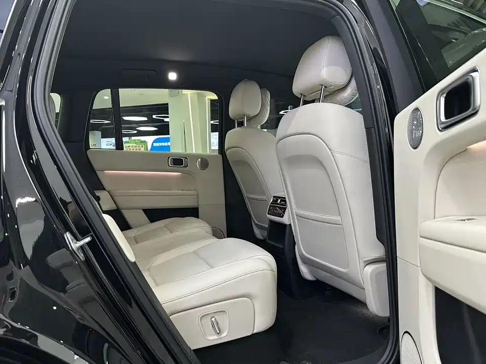 Li Auto Ideal L6