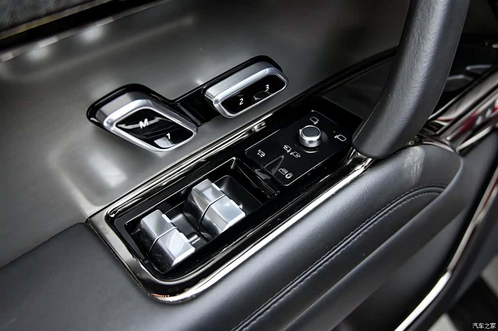 Land Rover Range Rover, 2023 23
