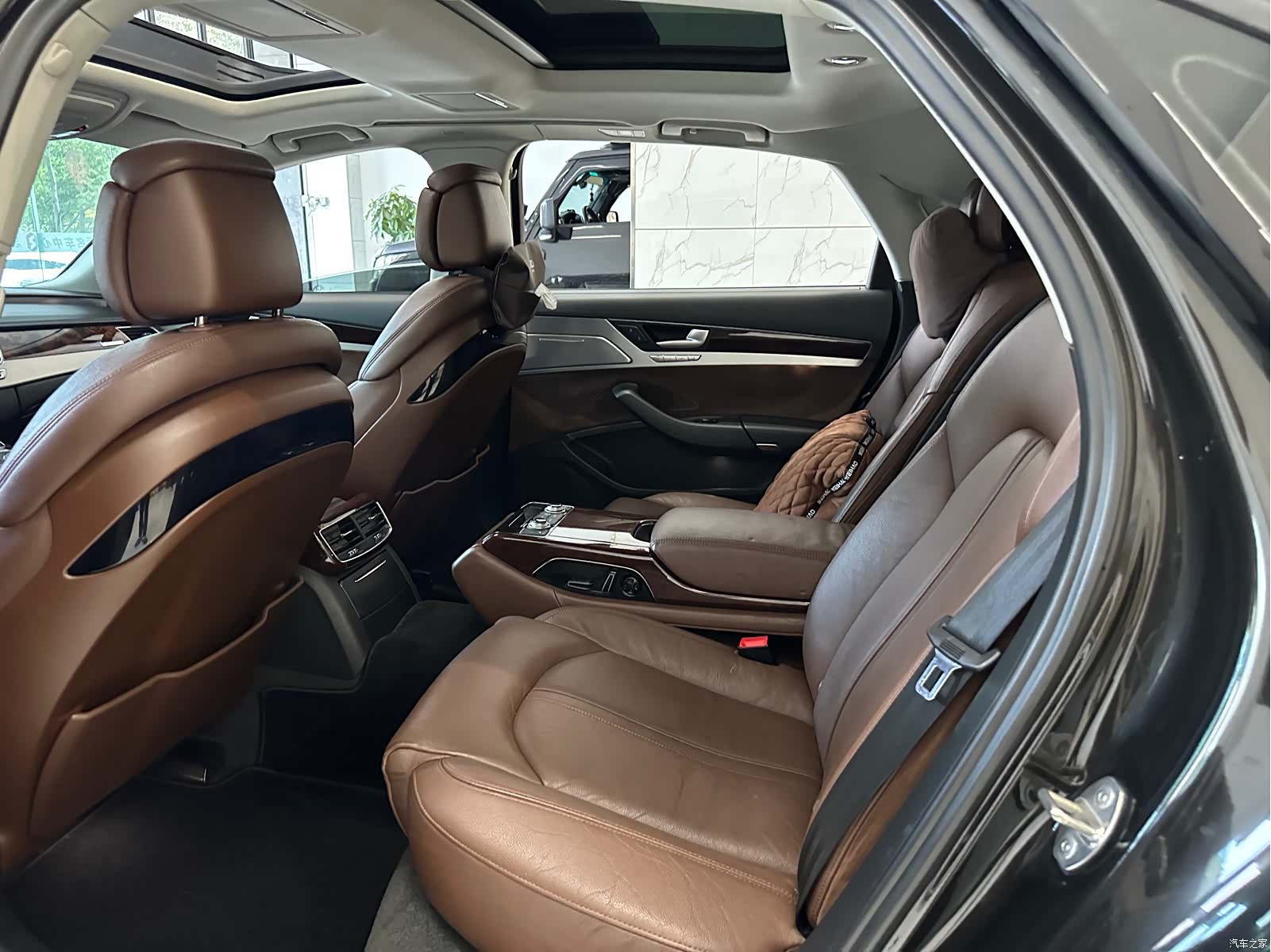 Audi A8L, 2013 все фото