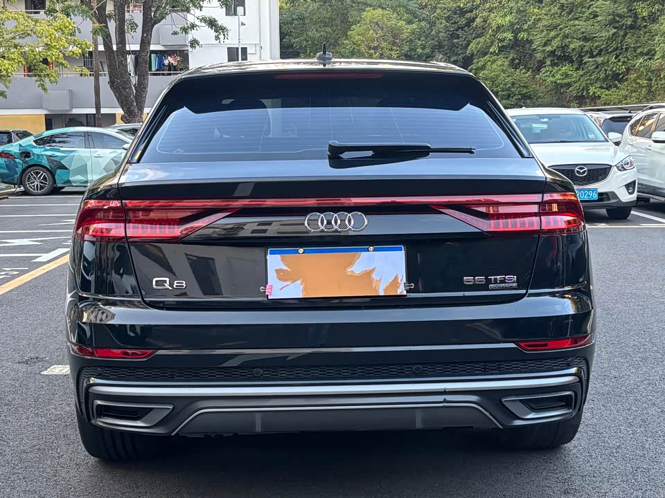 Audi Q8