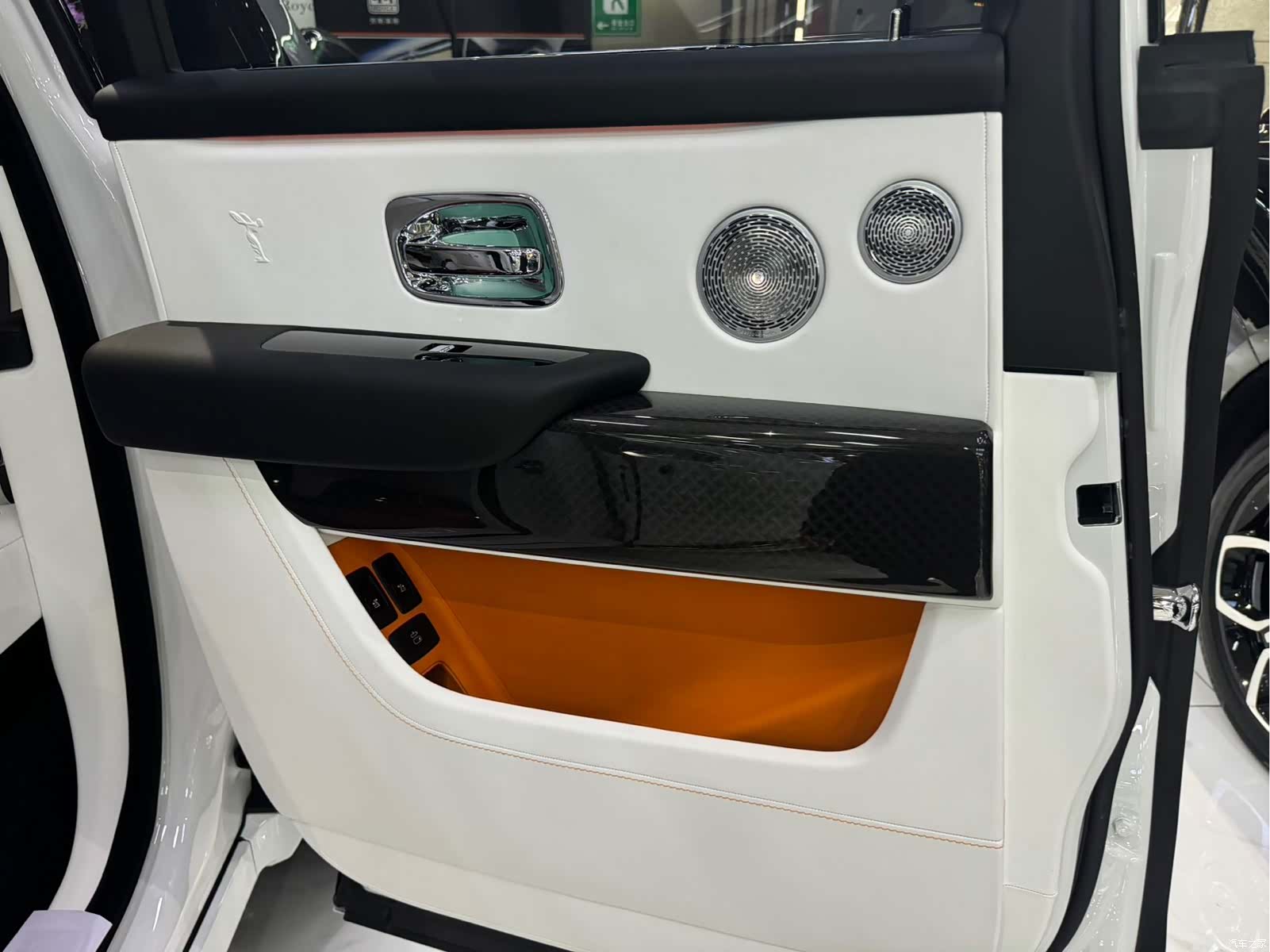 Rolls-Royce Cullinan, 2026 7