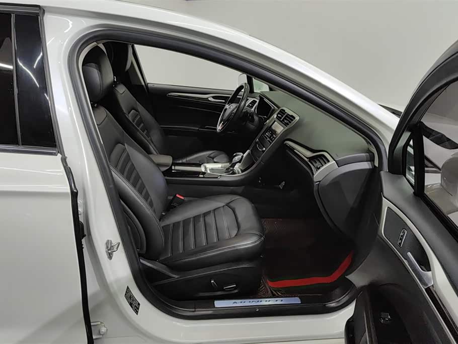 Ford Mondeo Ford Mondeo