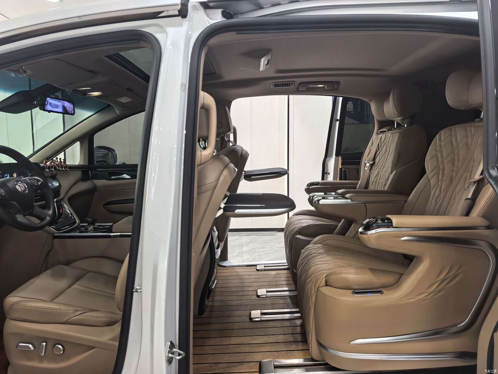 Buick GL8, 2021 6