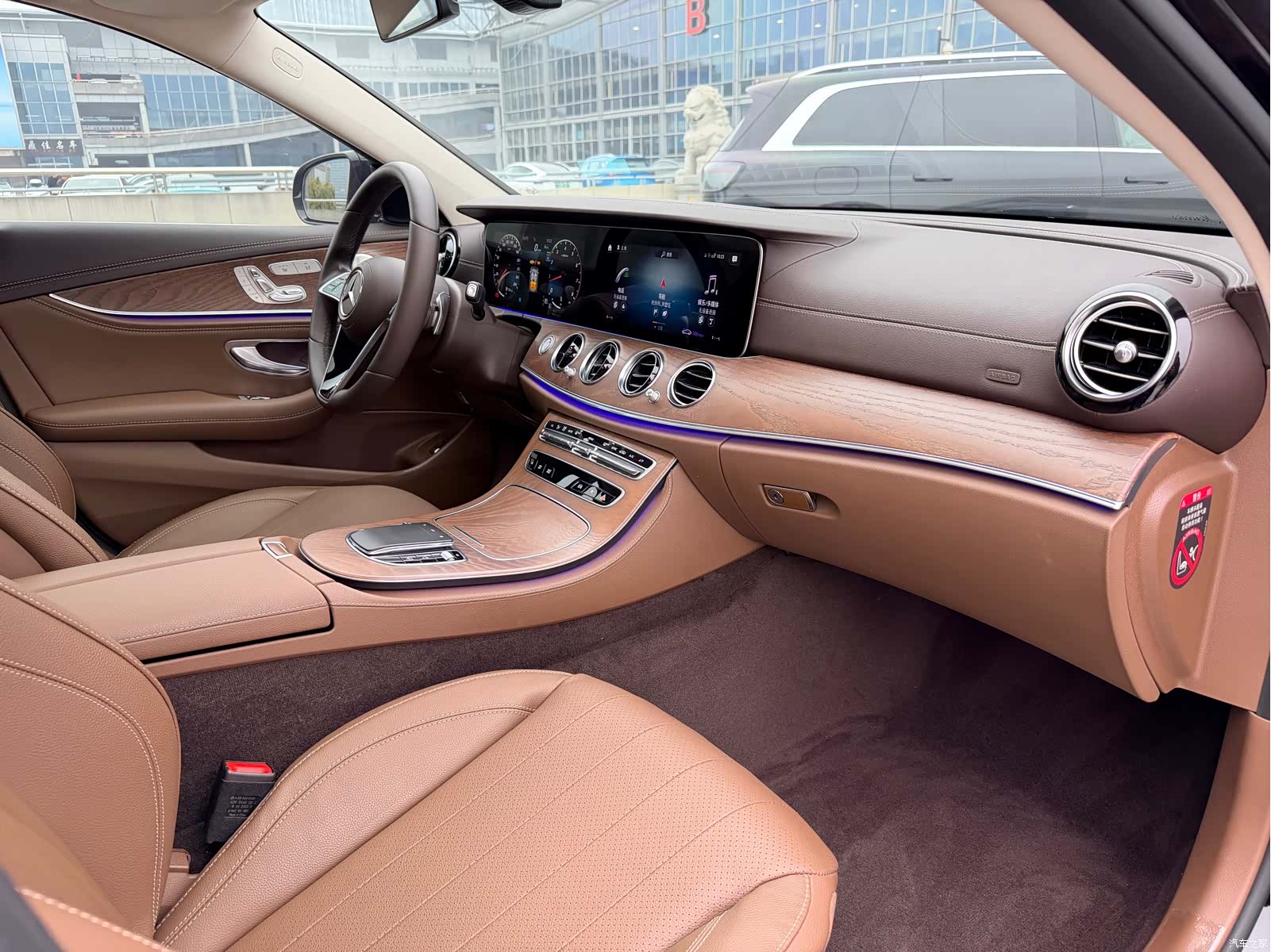 Mercedes-Benz E-Class, 2023 15