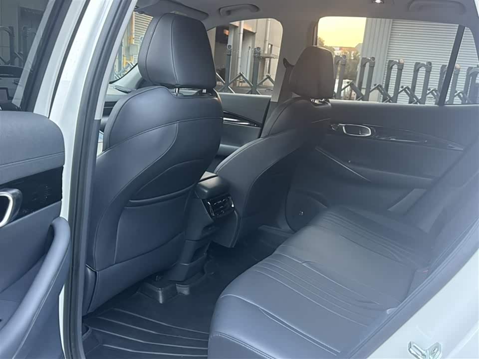 Geely Galaxy Galaxy E5