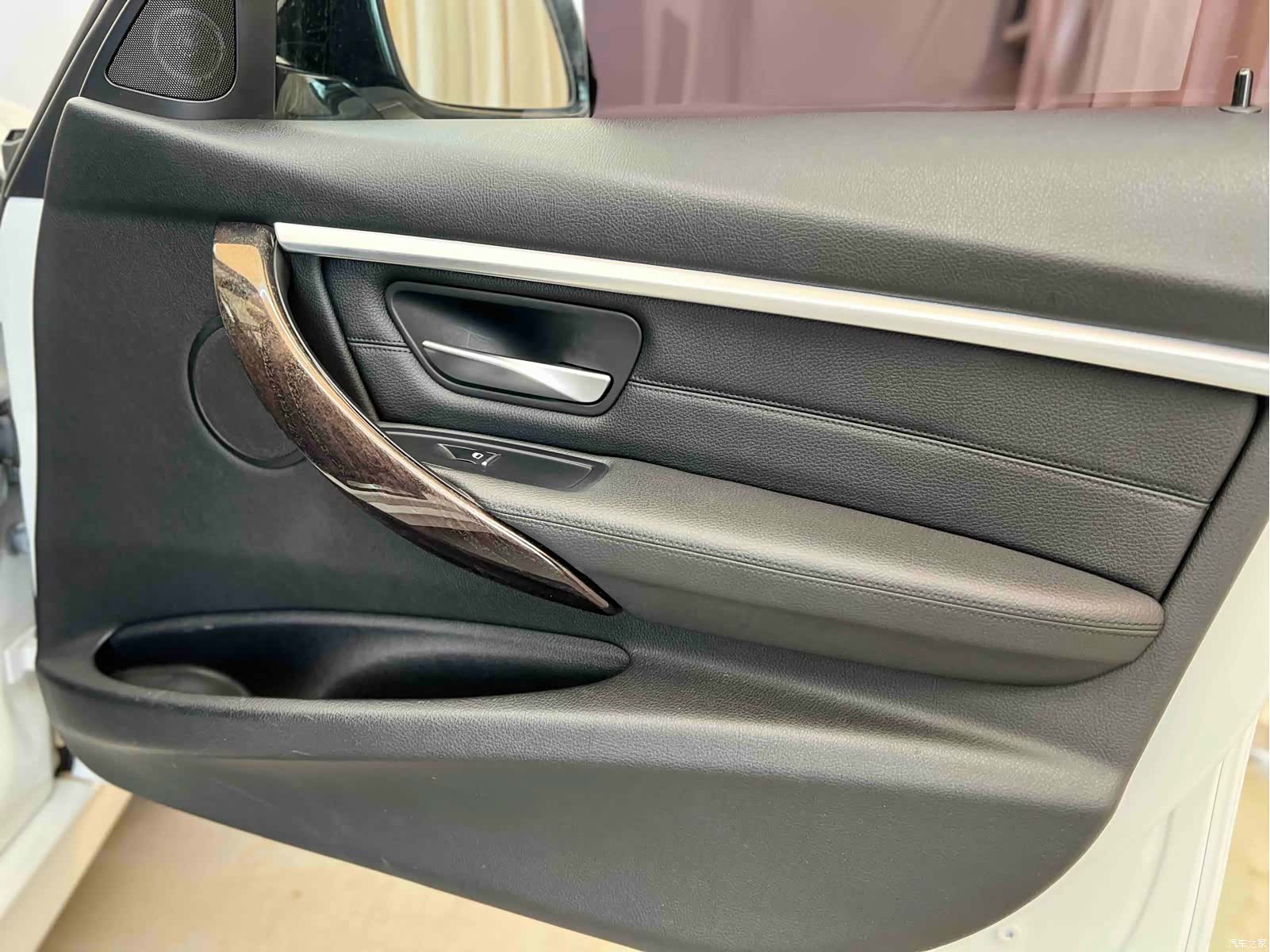 BMW 3 Series, 2019 24