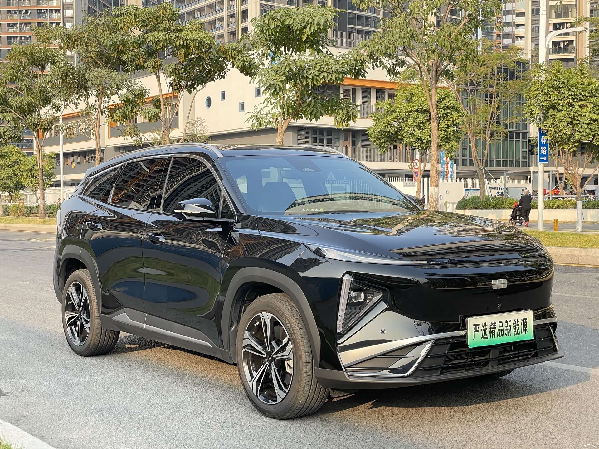 Geely Galaxy L7, 2025 3
