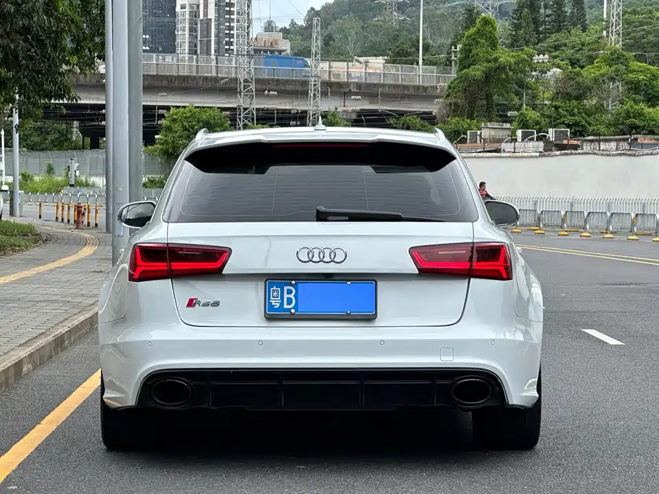 Audi RS 6 Audi RS 6