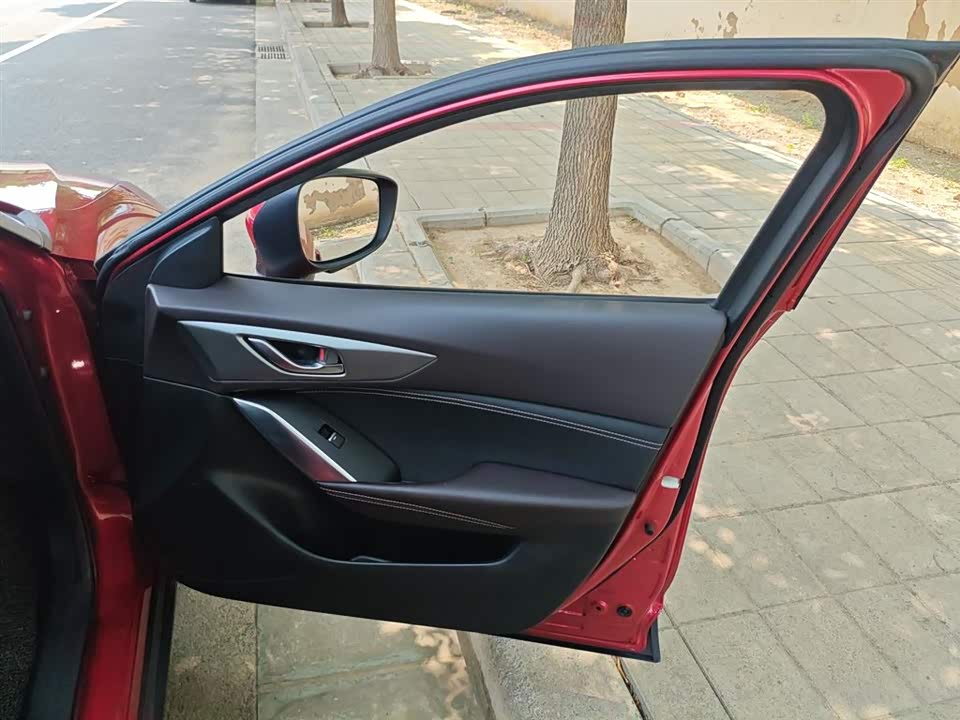 Mazda CX-4