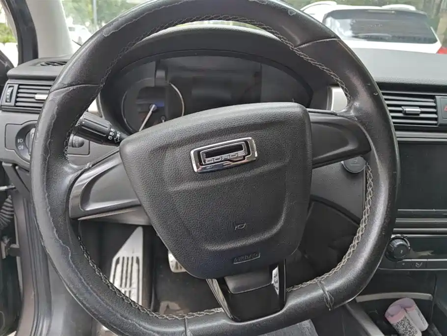 Qoros 3 Qoros 3