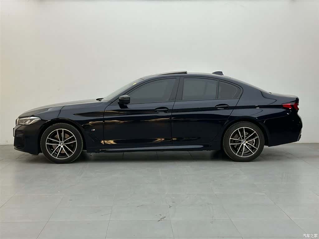 BMW 5 Series, 2023 3