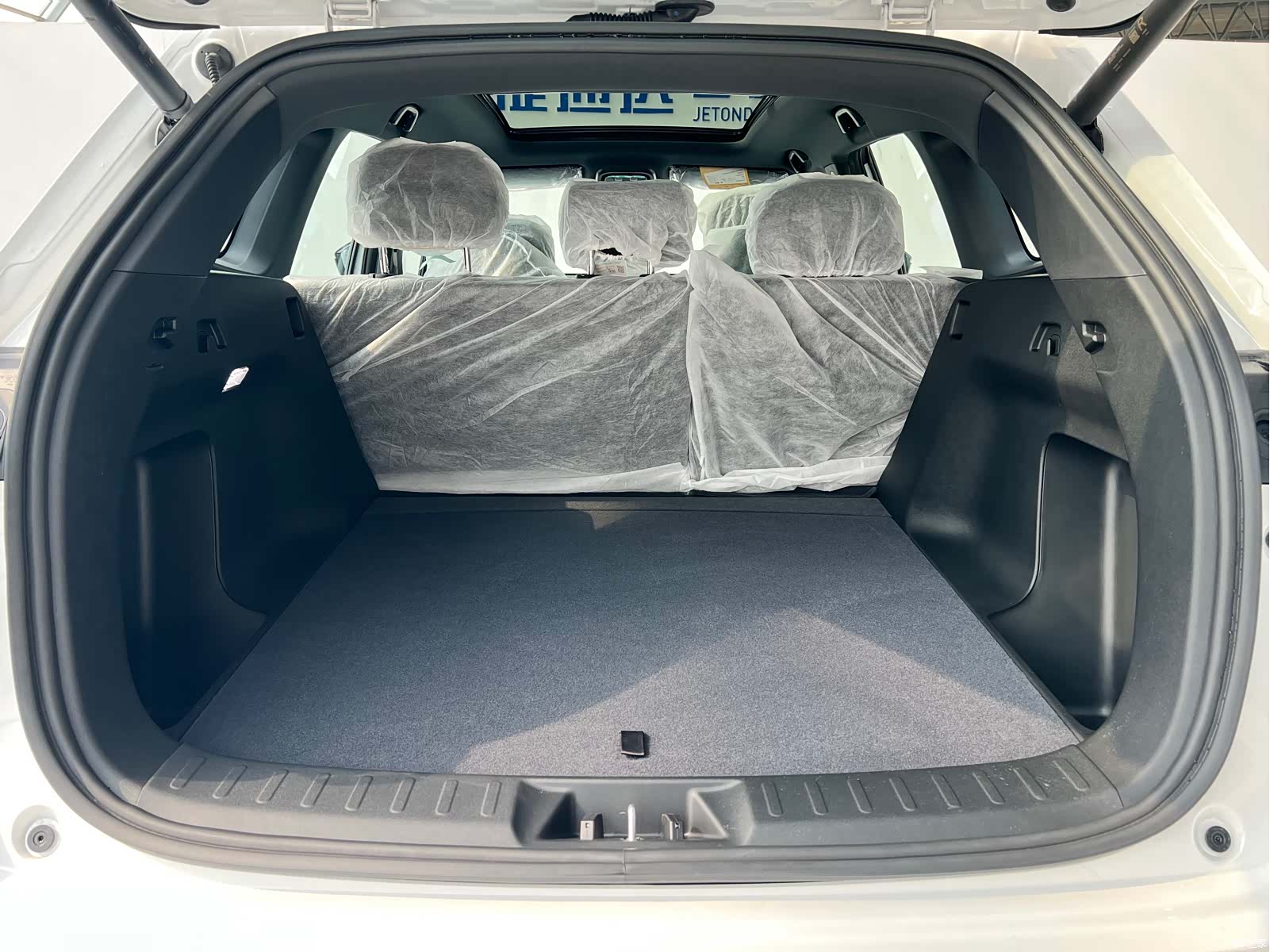 Changan CS75, 2026 10