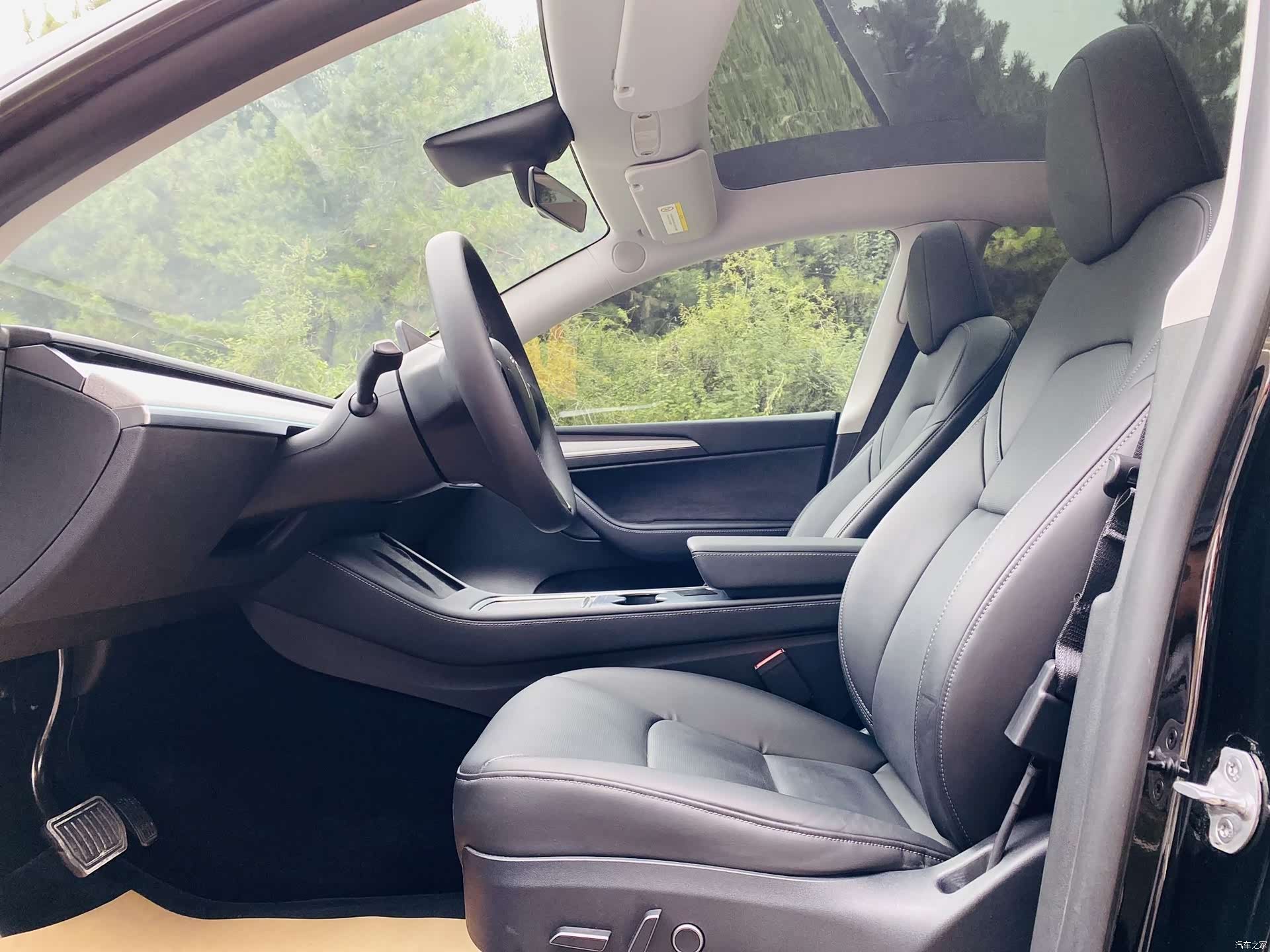 Tesla Model Y, 2024 10