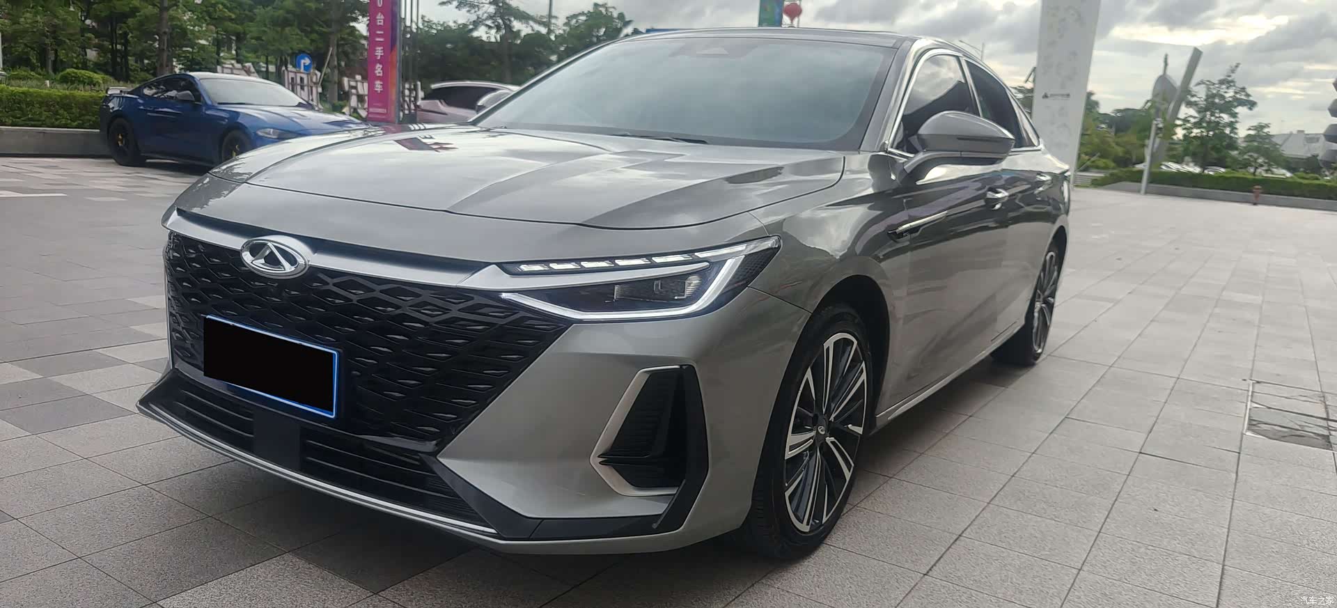 Chery Arrizo 8