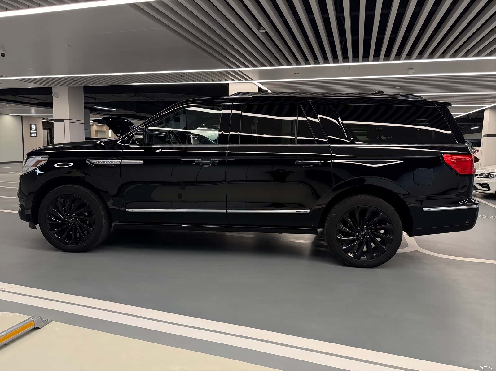 Lincoln Navigator, 2022 4