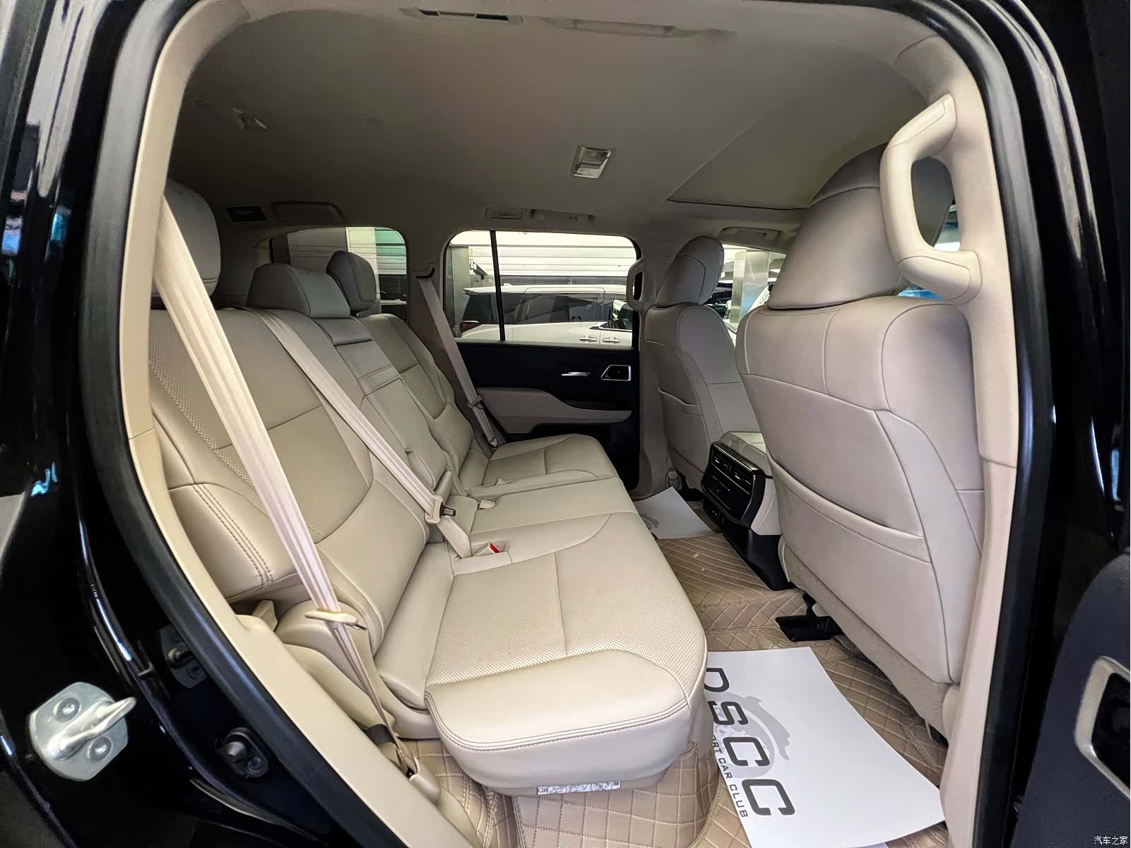 Toyota Land Cruiser, 2023 14