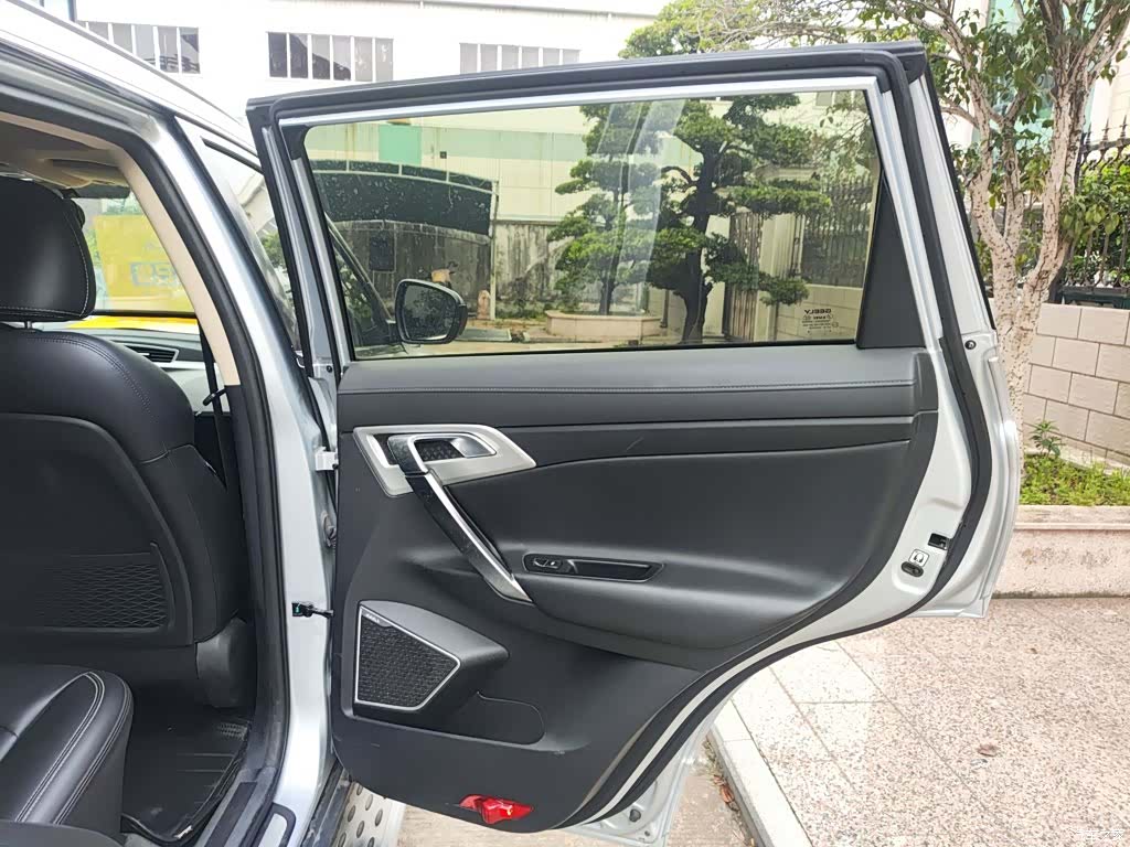 Geely Boyue, 2017 17