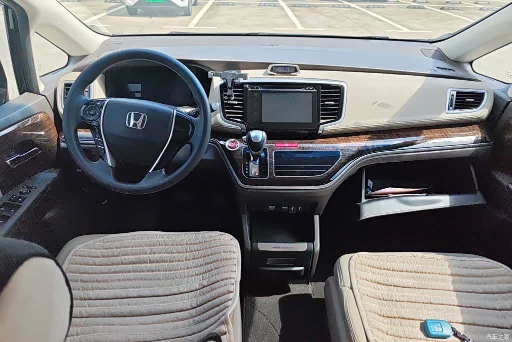 Honda Odyssey, 2017 12