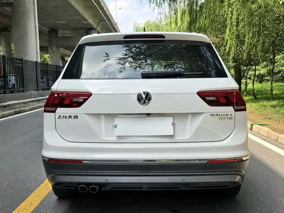 Volkswagen Tiguan L Volkswagen Tiguan L