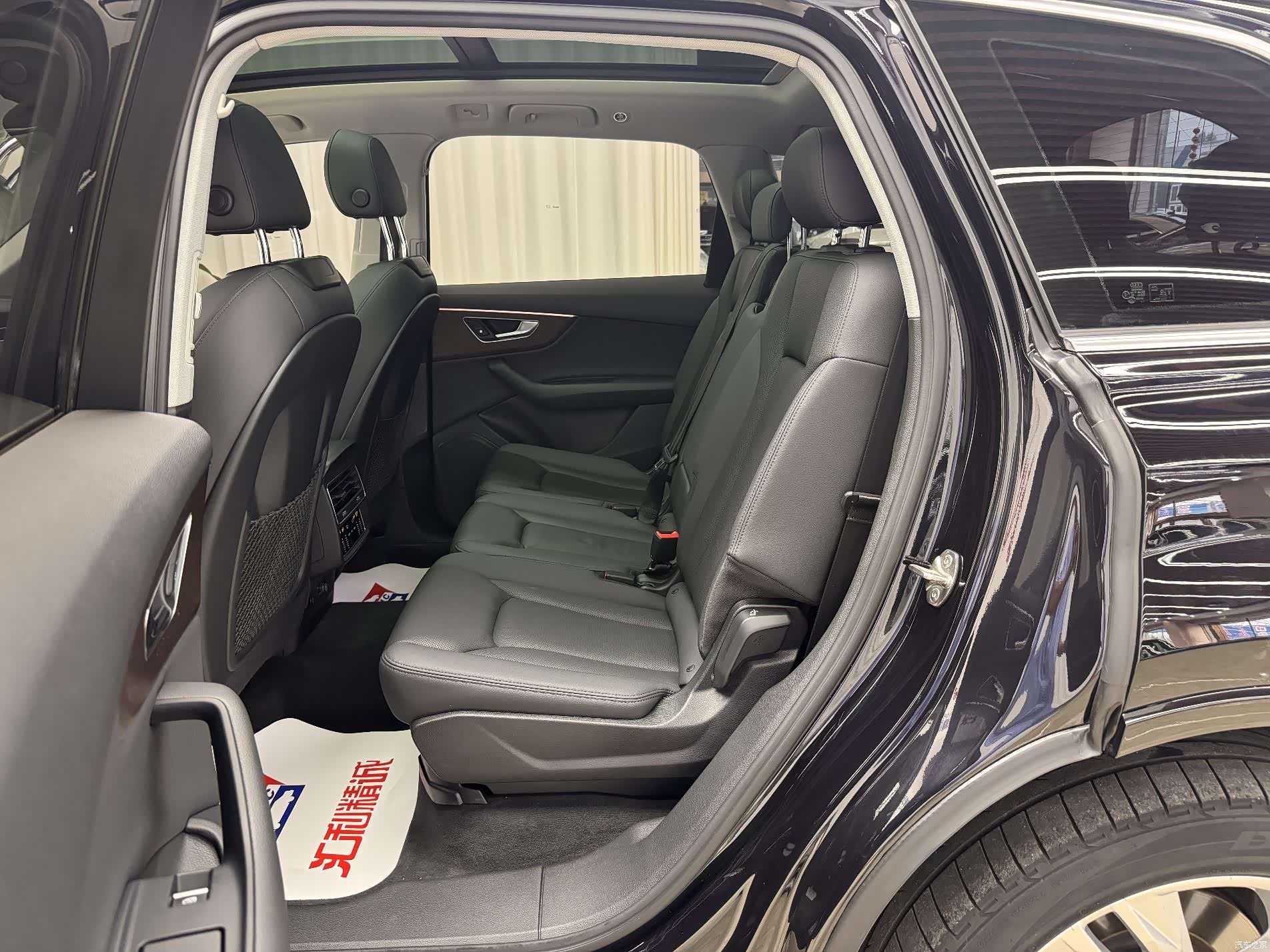 Audi Q7, 2021 8