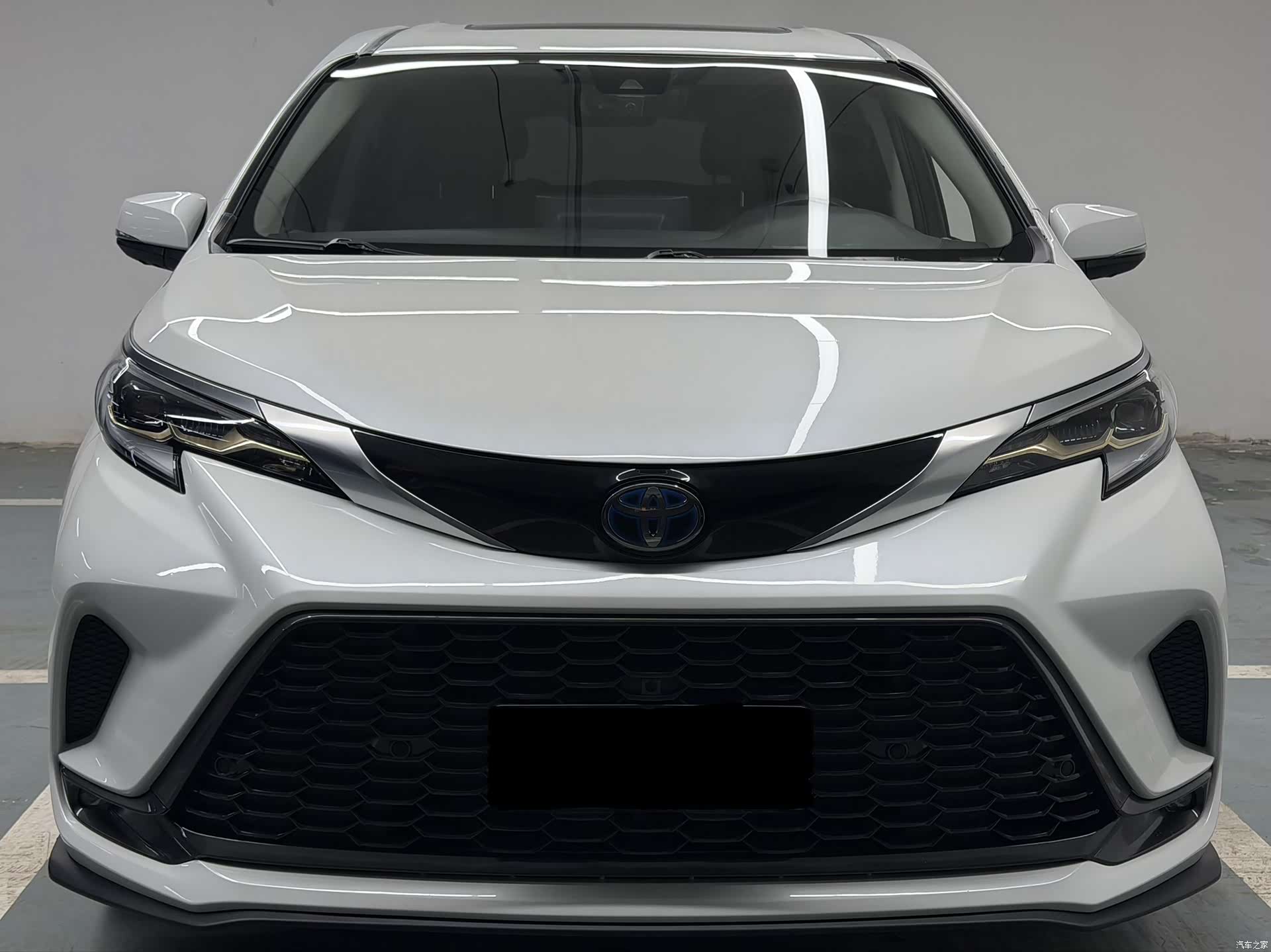 Toyota Granvia, 2024 2