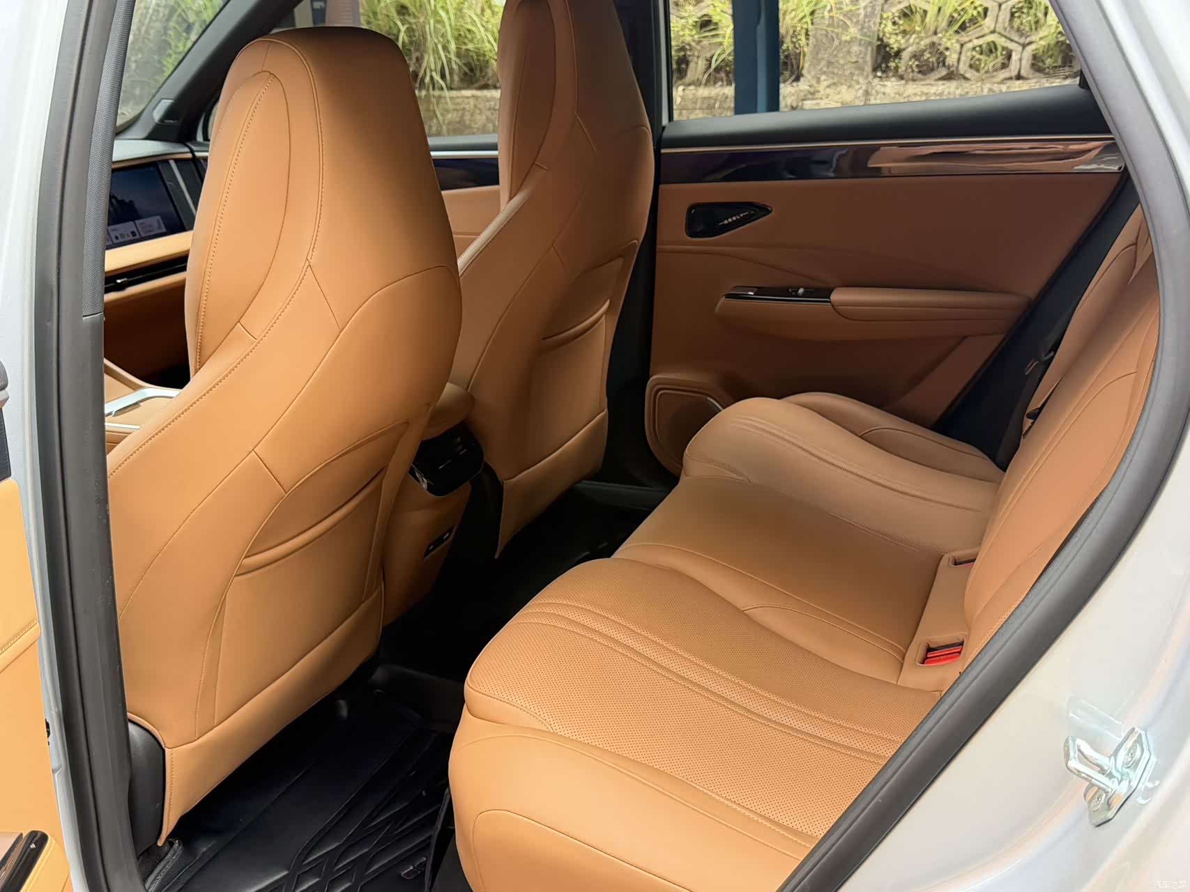Geely Galaxy L7, 2025 6