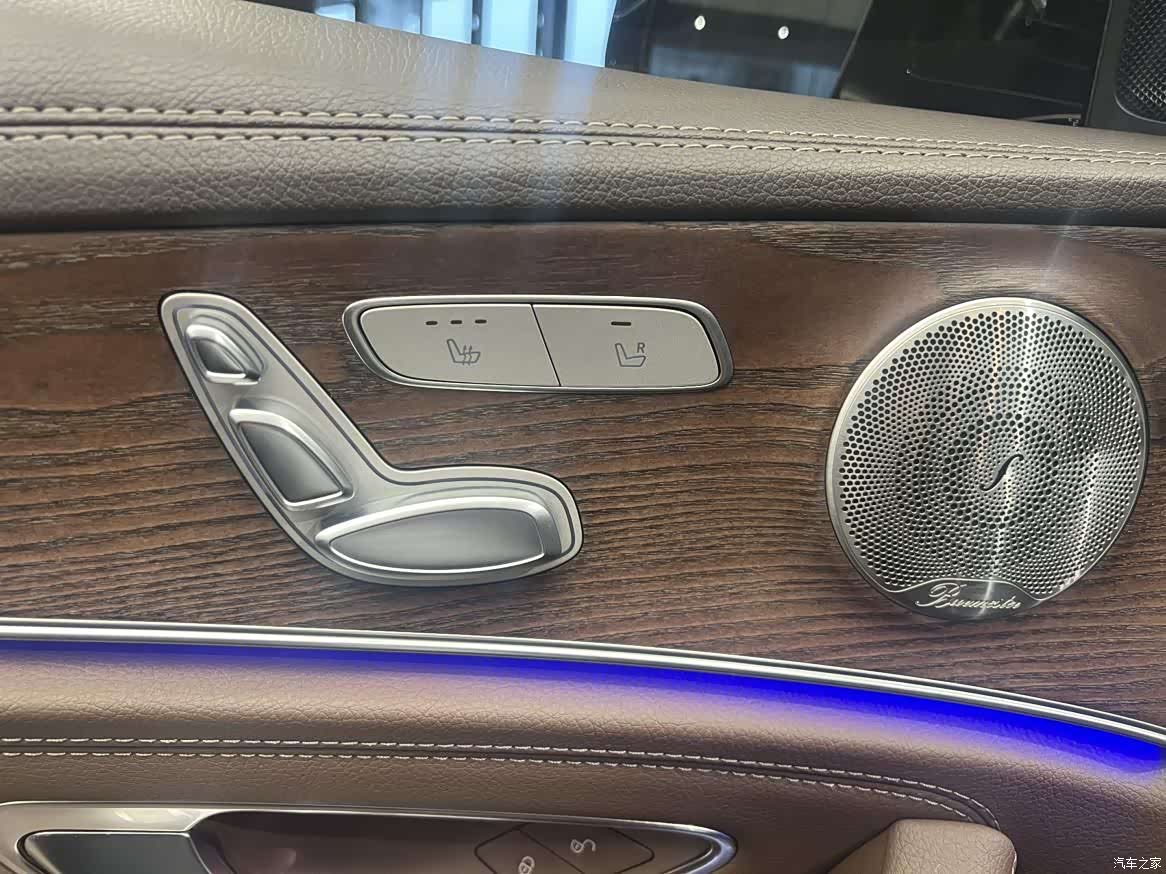 Mercedes-Benz E-Class, 2022 10