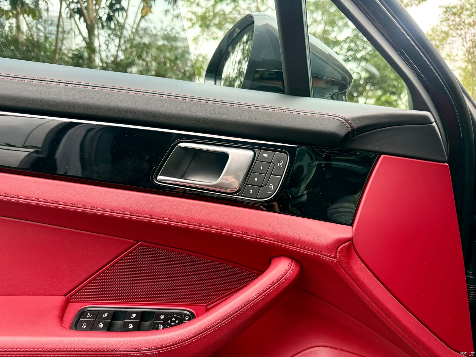 Porsche Panamera, 2023 16