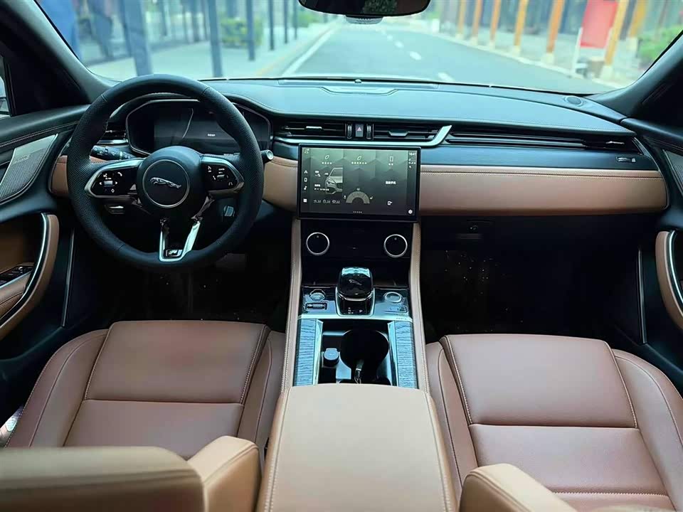 Jaguar XFL