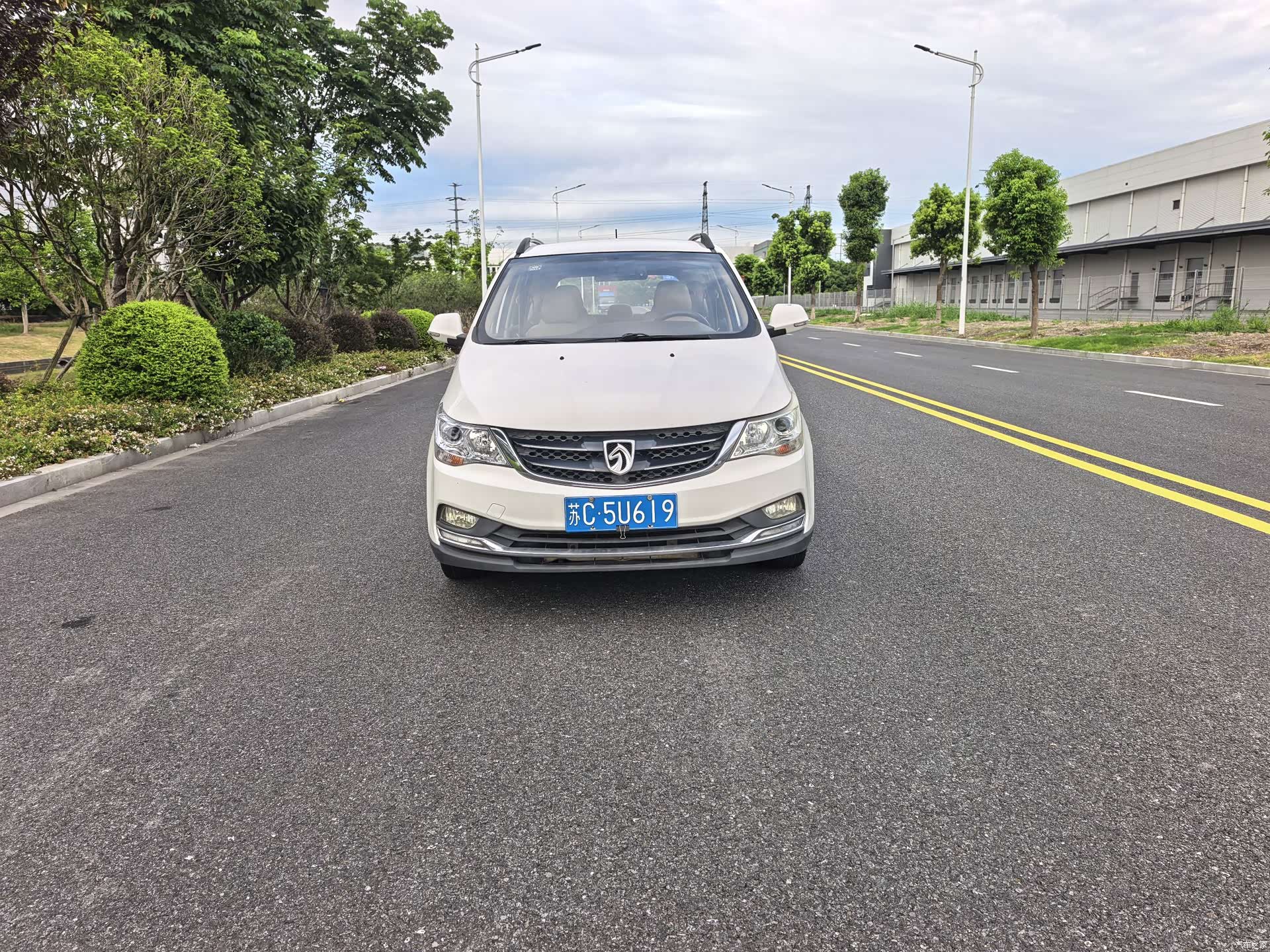 Wuling 730, 2015 2