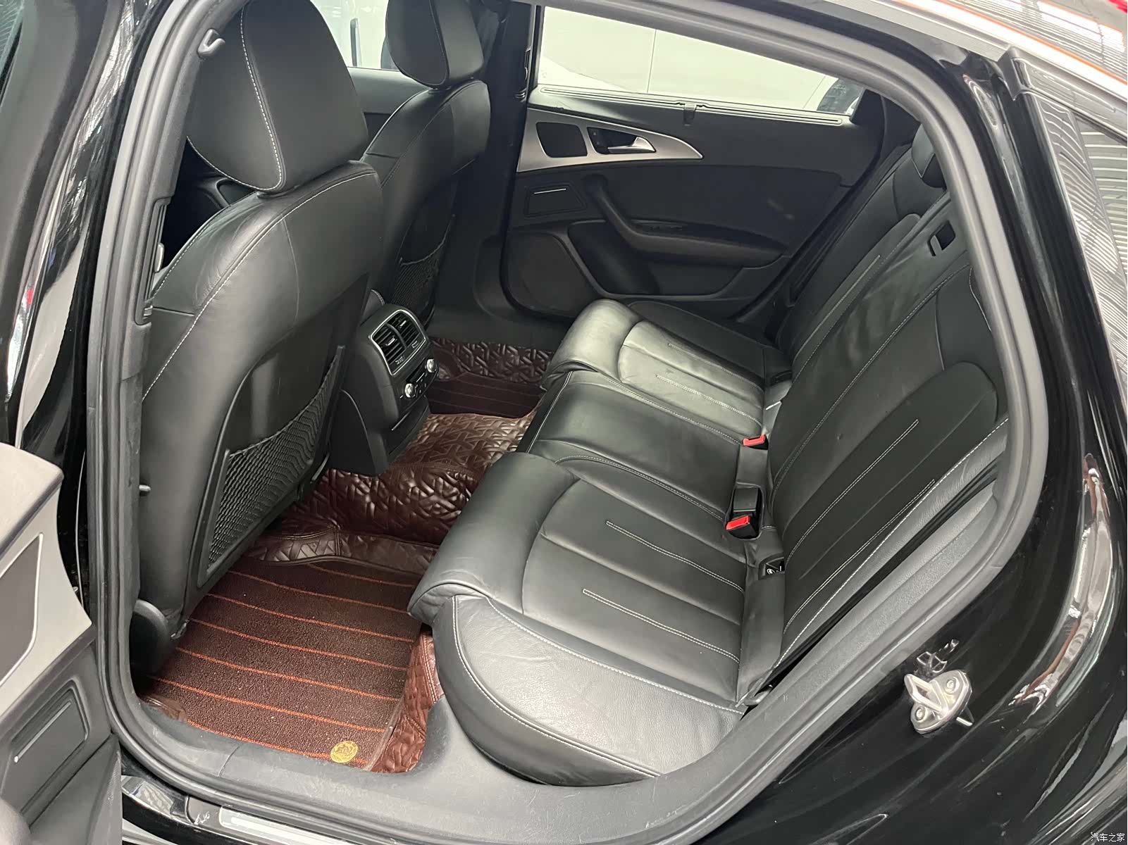 Audi A6L, 2018 все фото