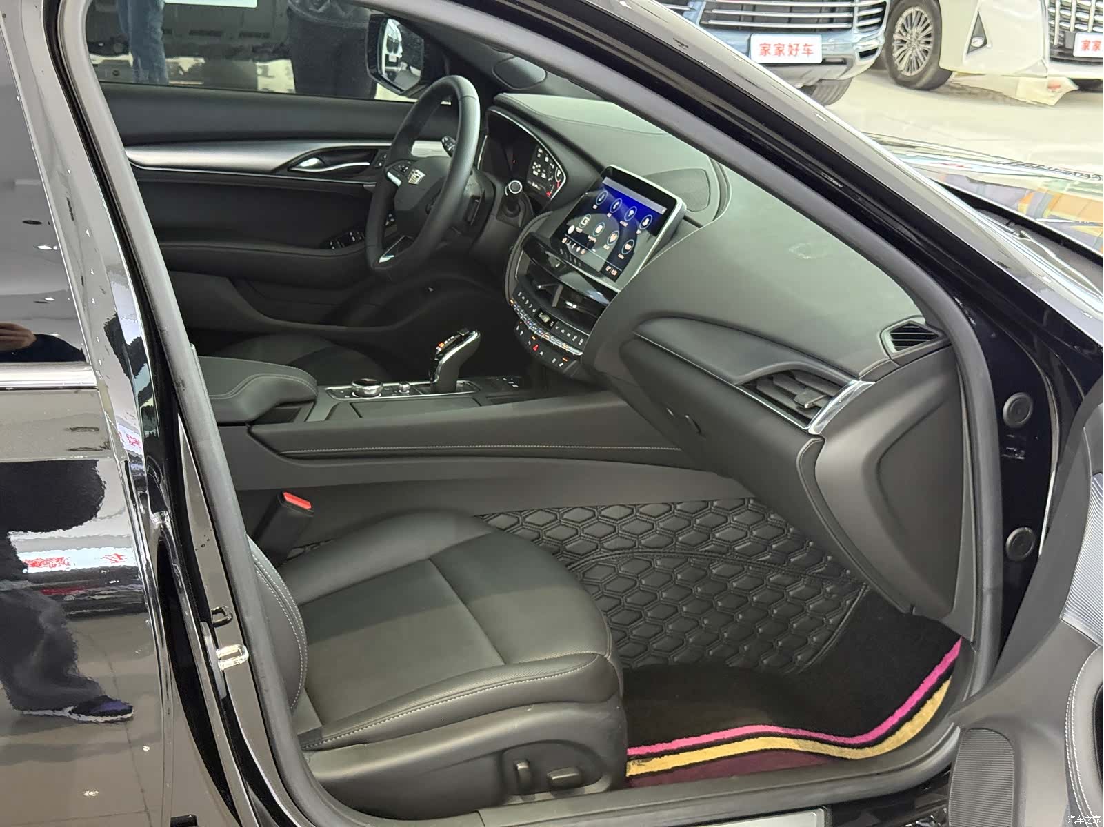 Cadillac CT5, 2024 13