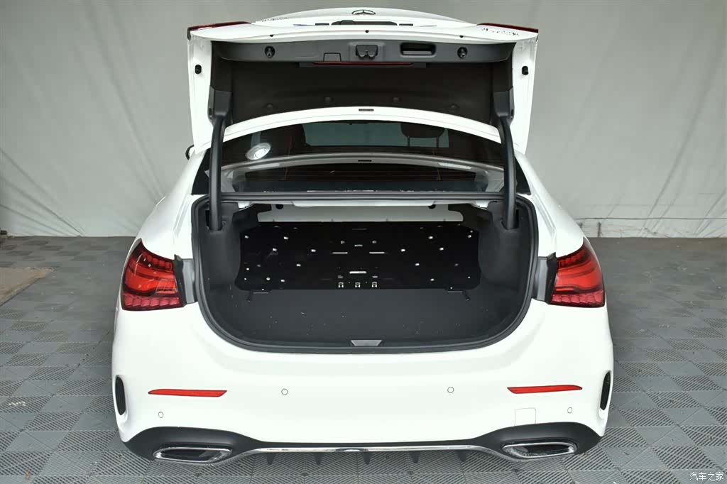 Mercedes-Benz A-Class, 2024 12