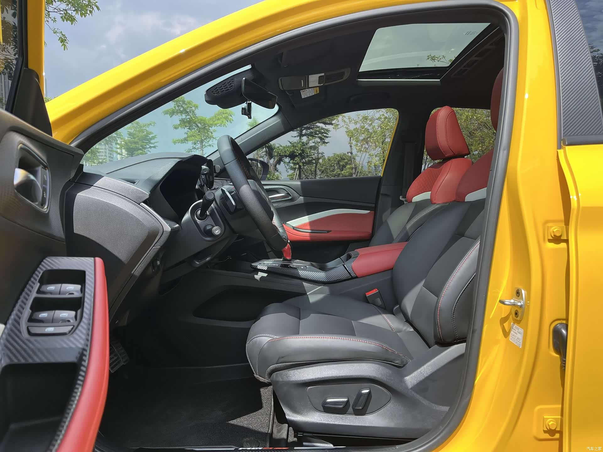 MG MG5, 2021 12