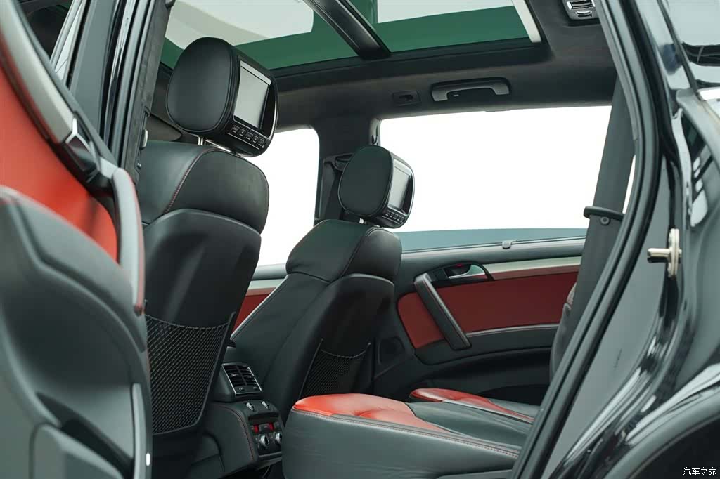 Audi Q7, 2011 11