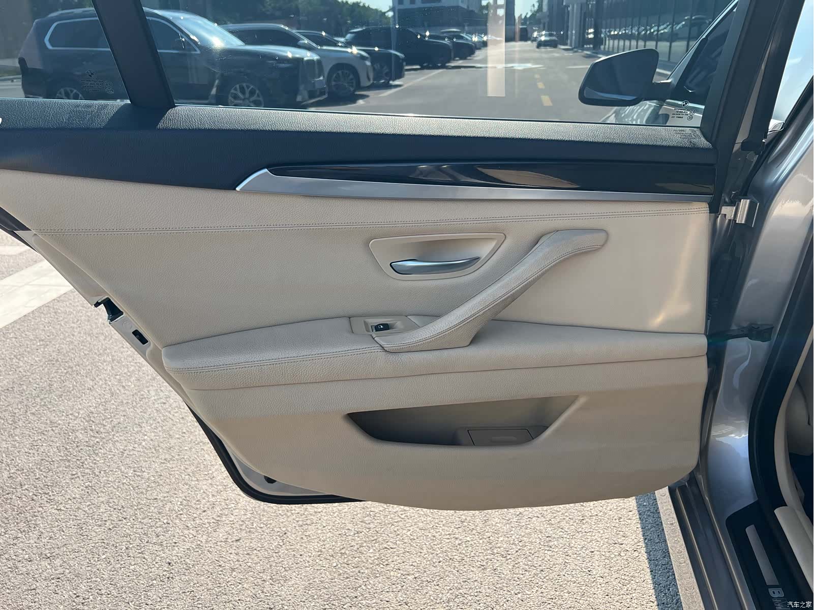BMW 5 Series, 2011 12